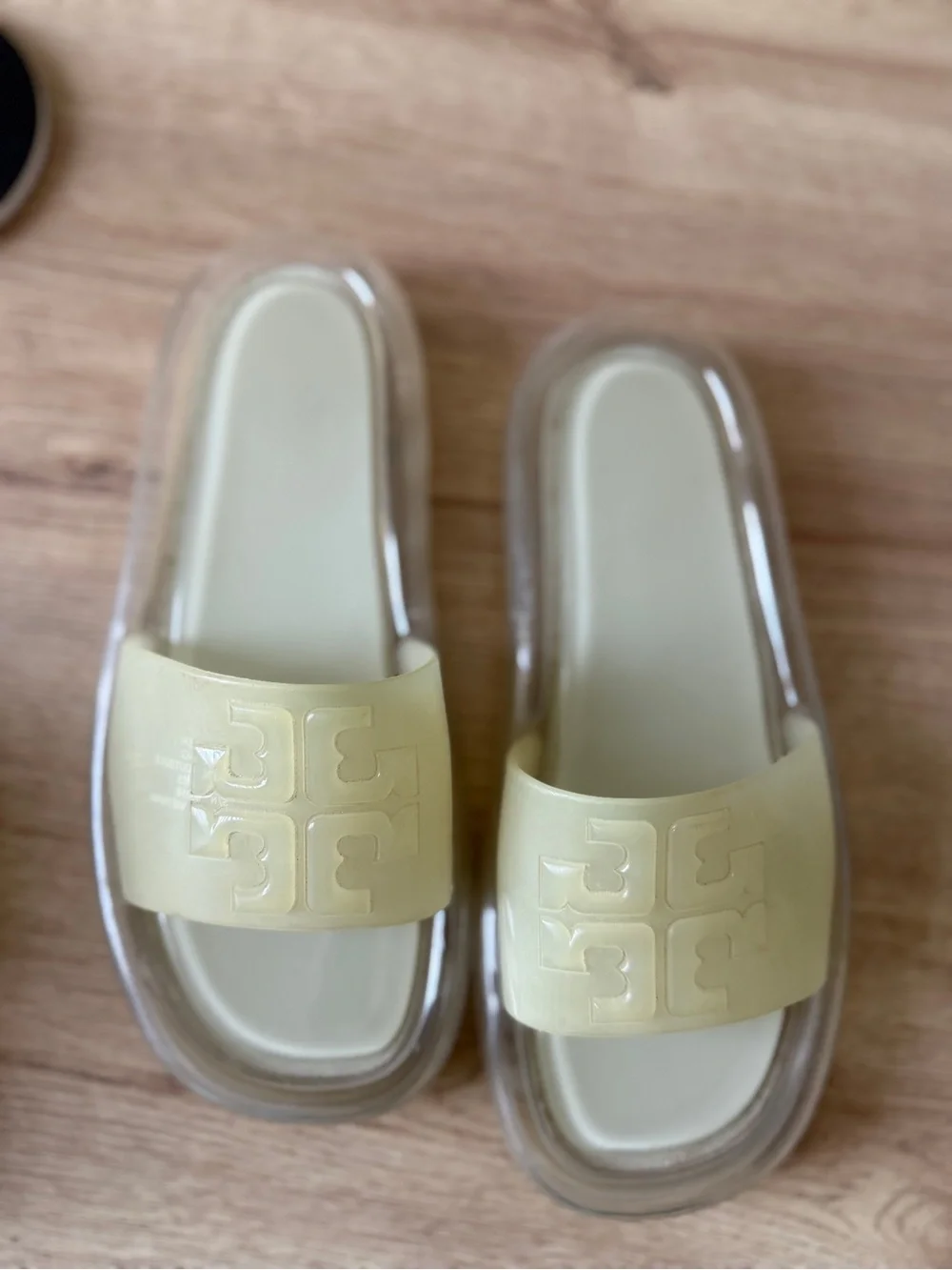 Tory Burch Pearl Ivory Logo Jelly Slide Sandals